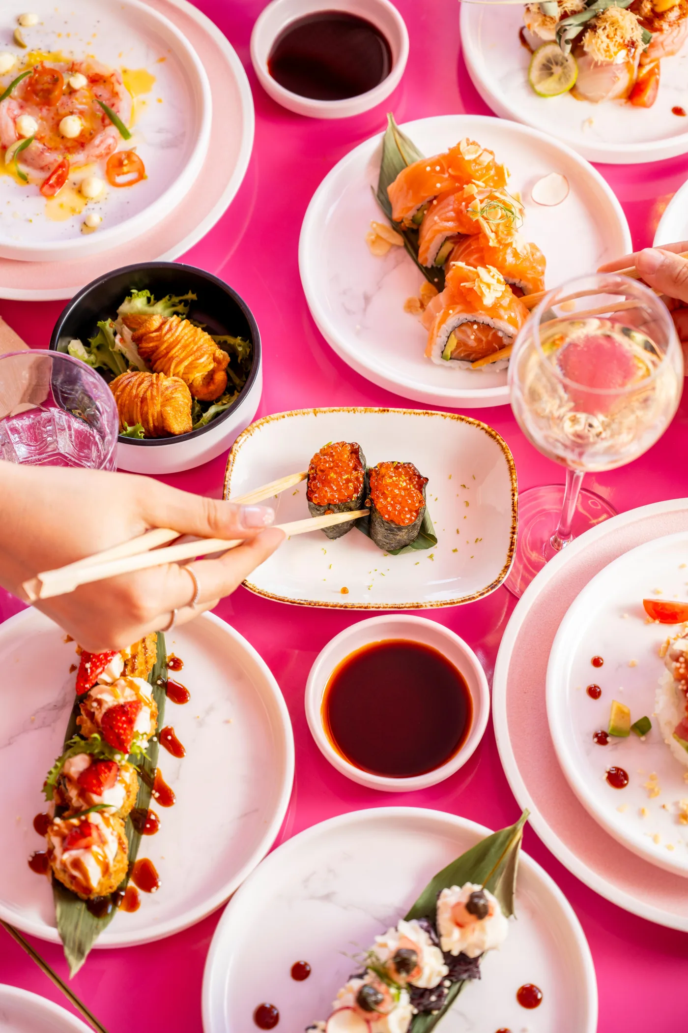 Sushi, uramaki e specialità asiatiche da condividere da Koi